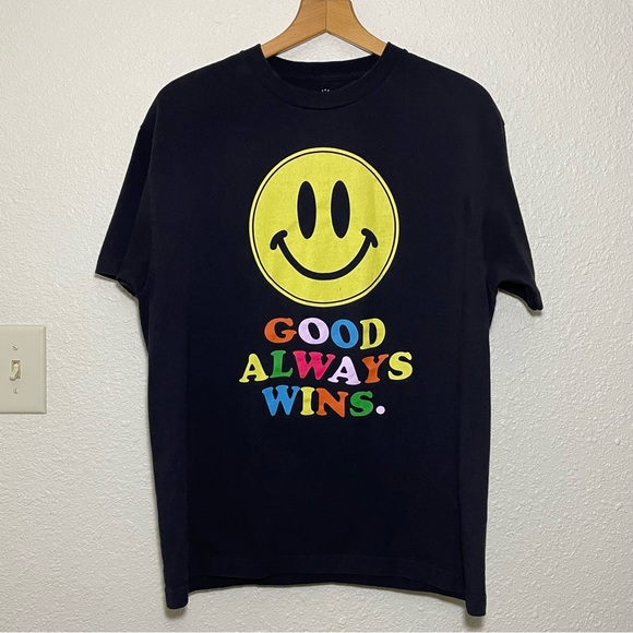 Good Always Wins Smiley combed cotton Teeshirt in black. Men’s Large - Picture 2 of 4